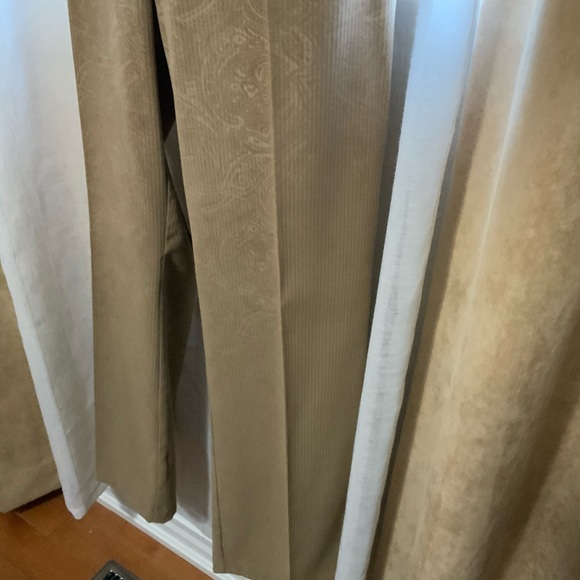 Women’s wide leg -ant - Picture 2 of 8